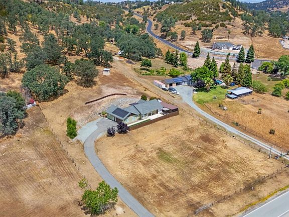 2nd image of 2496 Danaher Dr