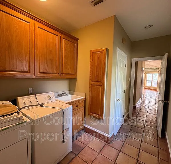 2600 Lucerne Dr — Photo 27