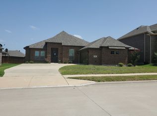 9305 Crossvine Way, Fort Worth, TX 76123