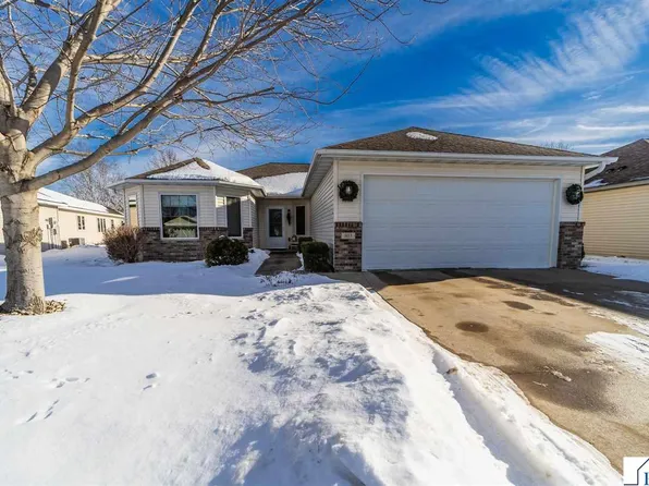 803 Churchill Ct, Saint Peter, MN 56082