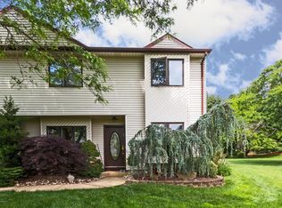 191 Pear Dr, Marlboro, NJ 07746