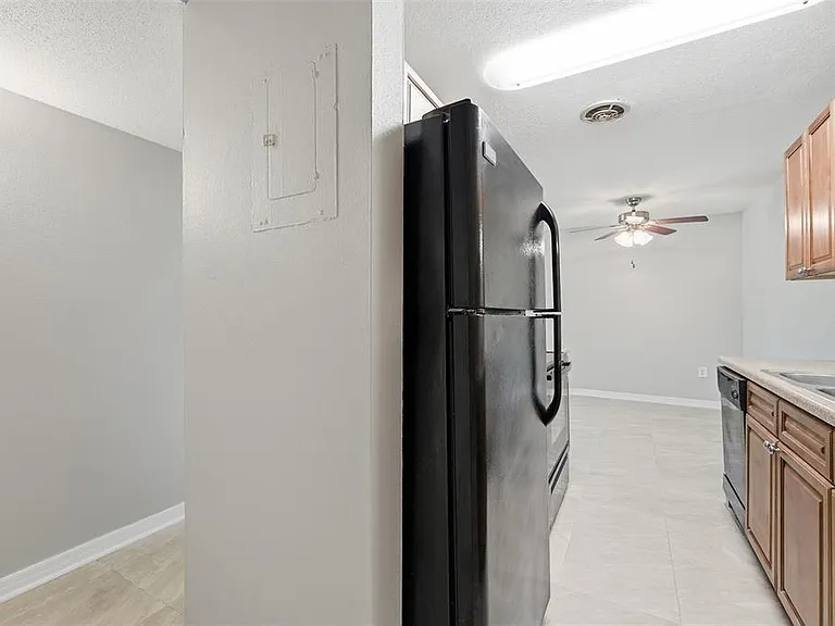 1695 Lee Rd #B204 — Photo 5
