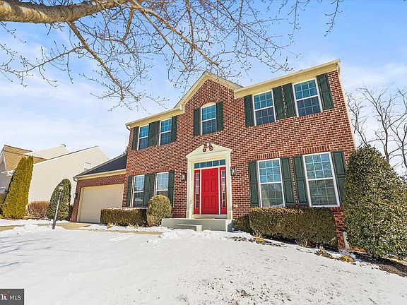 5th image of 17355 Russett Farm Dr