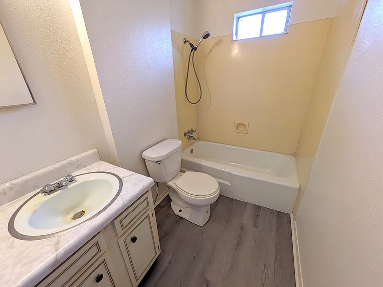 Manya Point Apartments — Photo 7