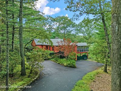122 Treetop Trl, Buck Hill Falls, PA, 18323