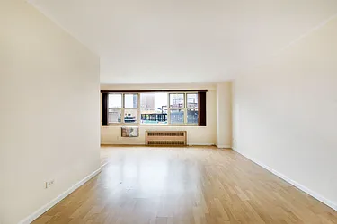 Sold by Thomas Lipovetsky, LREB