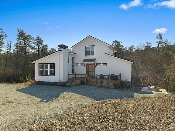 2nd image of 295 Mountain Laurel Rdg