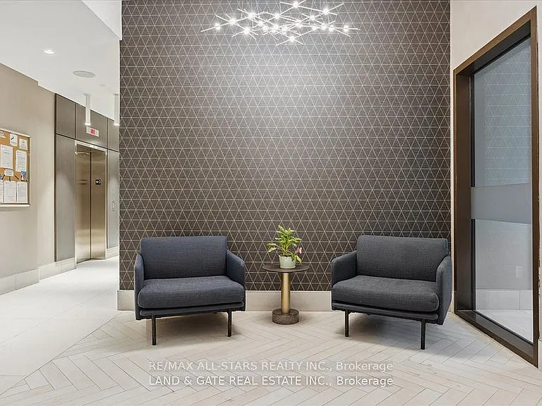 2550 Simcoe St N #214 — Photo 16
