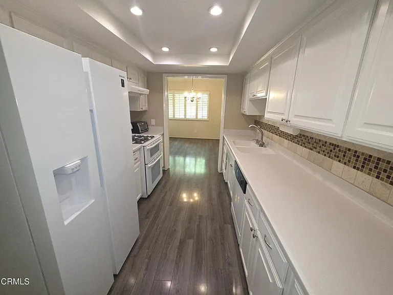 204 Cordova St — Photo 8