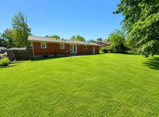 1135 N Lee Dr, Bowling Green, KY 42101