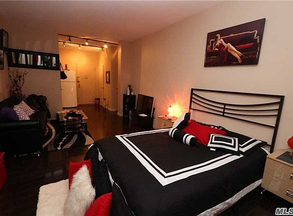 4th image of 17270 Highland Ave