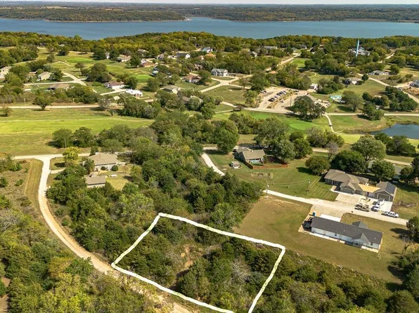 6472 Ridge View Dr, Ozawkie, KS 66070