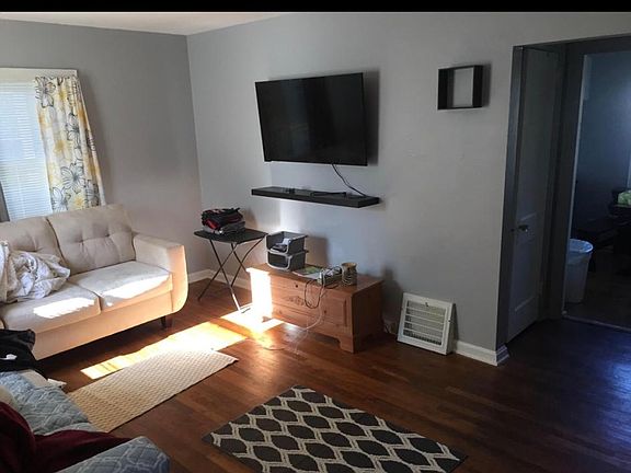 2nd image of 407 Grant St