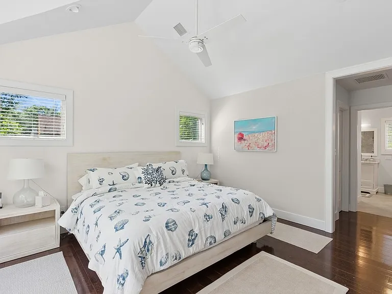 80 Sycamore Dr — Photo 10