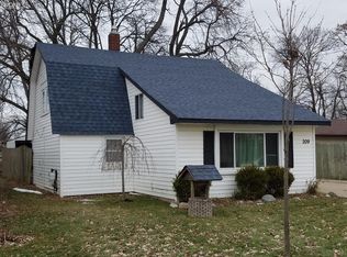 209 Park St, Gaines, MI 48436