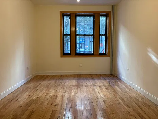 Rented by Legacy Realty Group NYC LLC | media 6