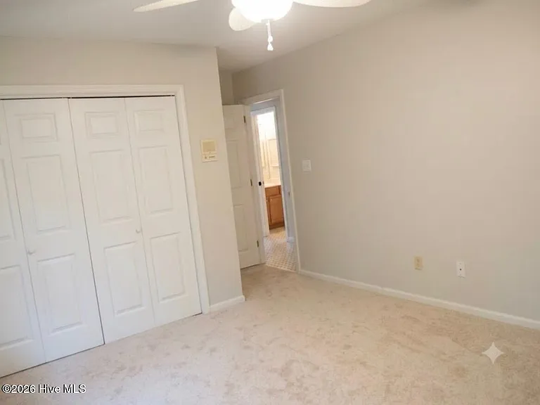 2705 One Iron St — Photo 2