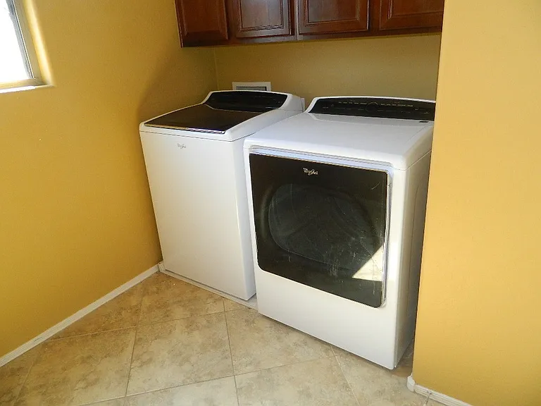 264 W Tahiti Dr — Photo 6