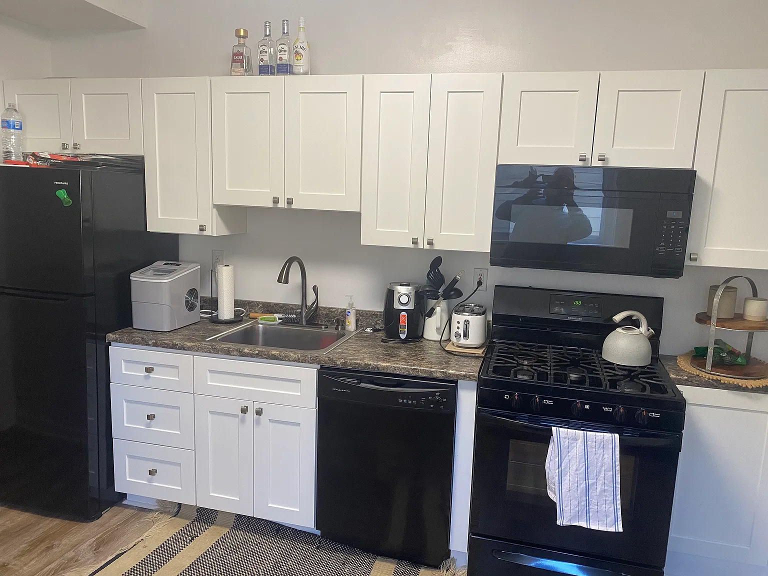 2109 Jane Street — Photo 3