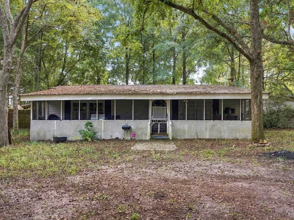 1006 Vermillion Dr., Murrells Inlet, SC 29576