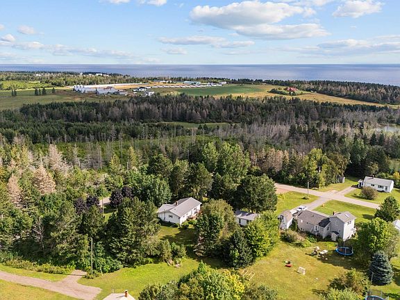 4th image of 82 Gulfview Cres