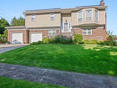 5 Stacey Lane, Smithtown, NY, 11787