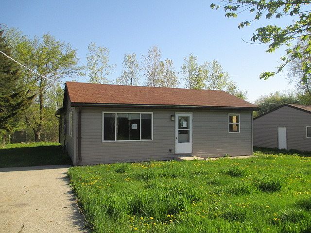 1st image of 12700 Brooke Ave