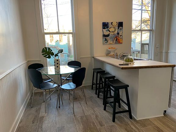 5th image of 520 W Clay St #1