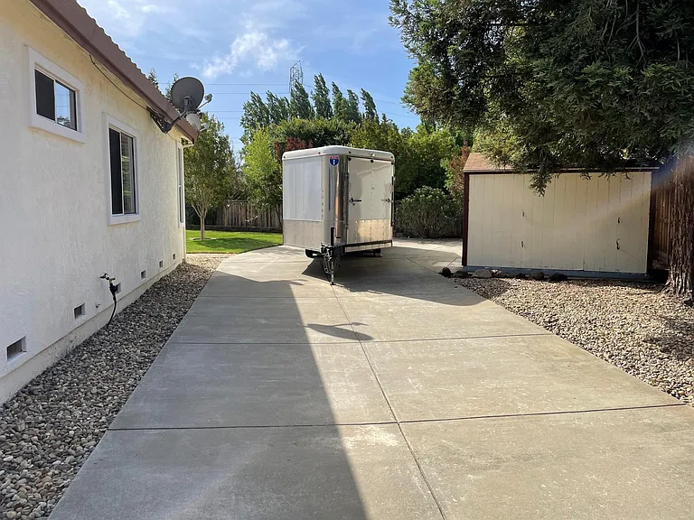 5244 Tapestry Ct — Photo 15