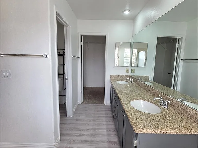 2524 Silver Shadow Dr — Photo 55