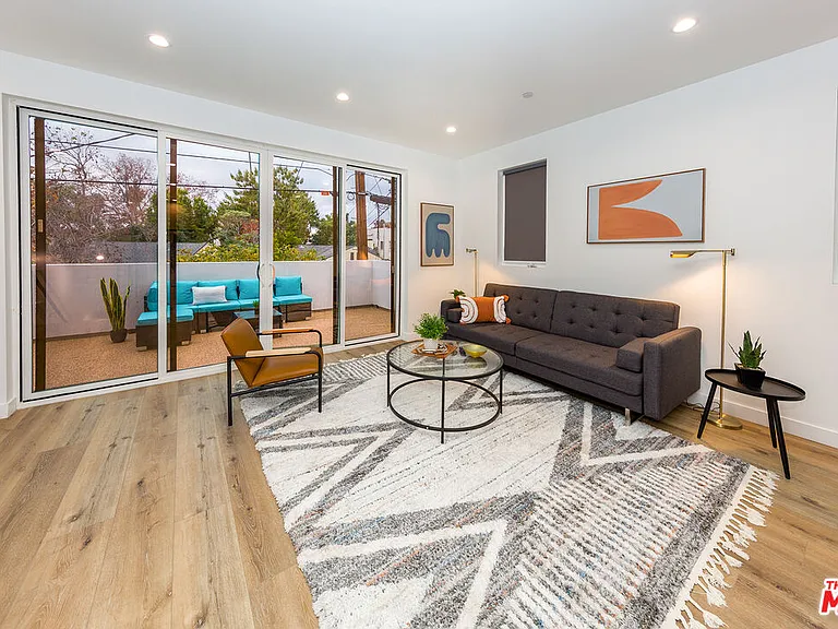 809 N Cherokee Ave #1/2 — Photo 4