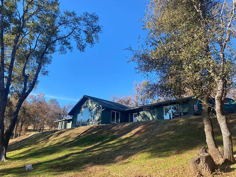 5221 Allred Rd — Photo 8