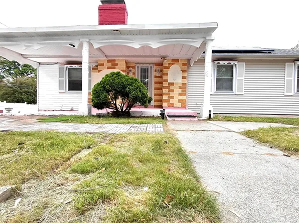 1 Rockland Road Ct, Auburn, MA 01501