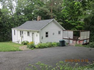 7731 Zimmerman Rd, Hamburg, NY 14075