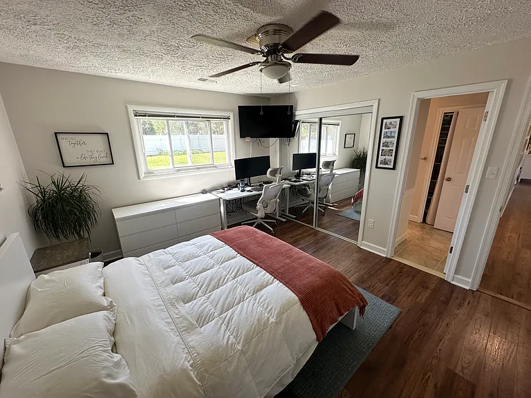 10411 Farrar Ave — Photo 17