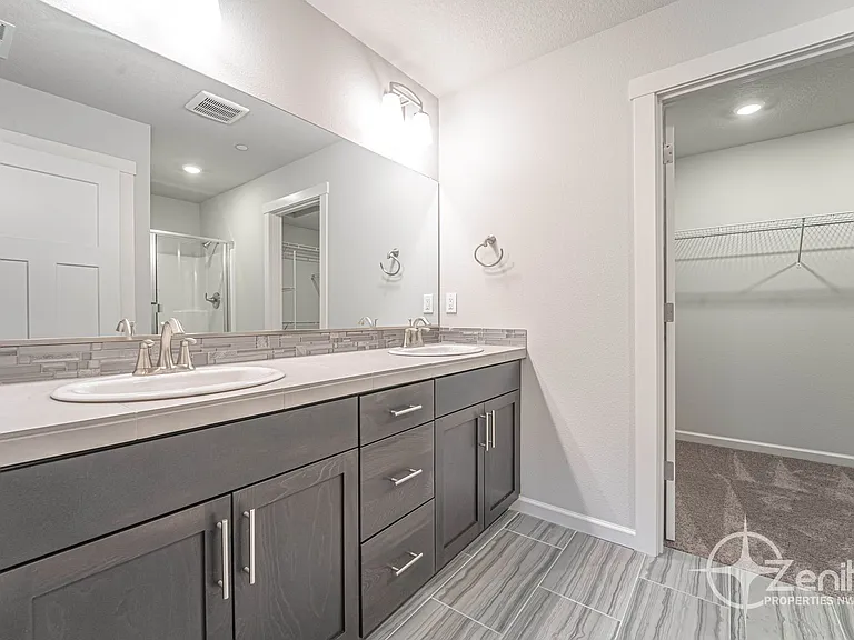 4261 S Cloverhill Way — Photo 22