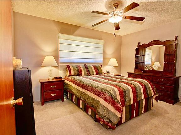 5th image of 13949 Foster Ave #1