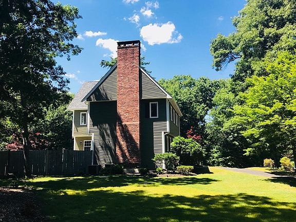 5th image of 59 Carroll Dr