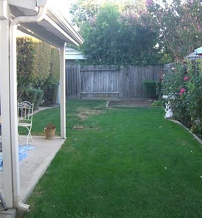 5th image of 5439 Yellow Pine Way