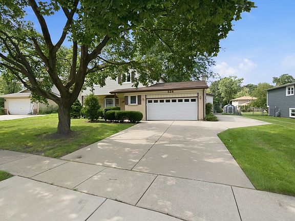 4th image of 524 Hingham Ln