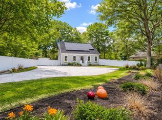 92 Rainbow Avenue, East Falmouth, MA 02536