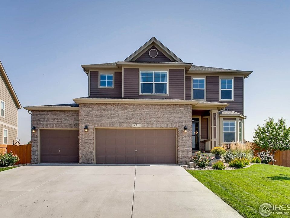 1st image of 651 Clarendon Dr