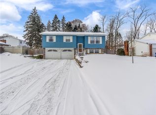 3206 Cranwood Cir, Barberton, OH