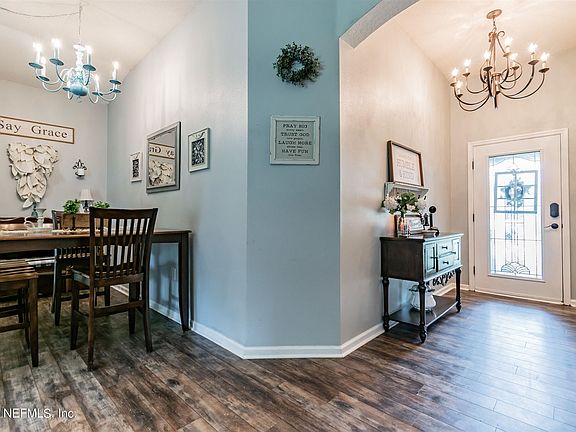 4th image of 2719 Woodsdale Dr #77