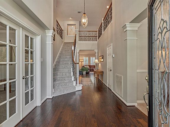 5th image of 18 Split Rail Pl