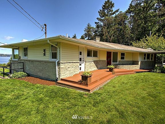 4th image of 8632 Eastside Drive NE