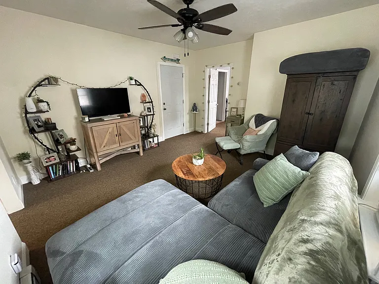 11-13 Porter St #2L — Photo 3