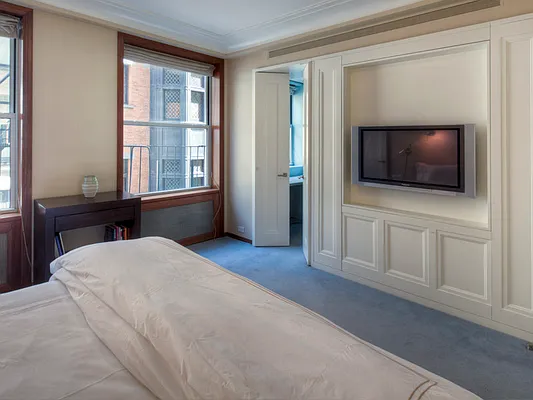 Sold by Sotheby's International Realty | media 13