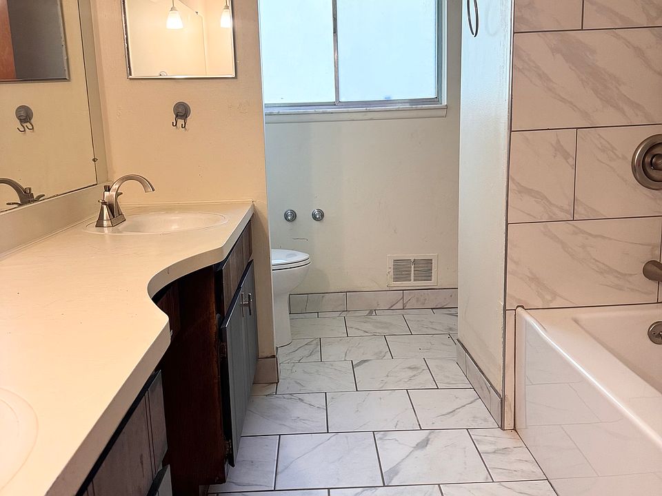 53446 Bancroft Dr, photo 10