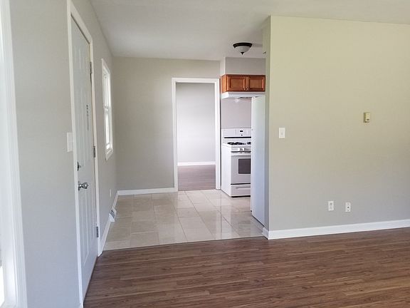 5th image of 2245 19th Ave APT 4
